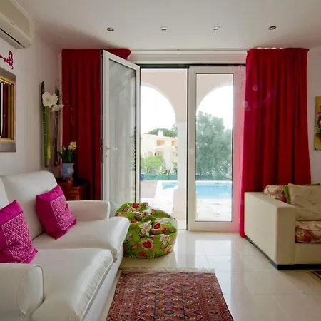 Camilla Villa Vilamoura