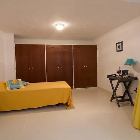 Camilla Villa *